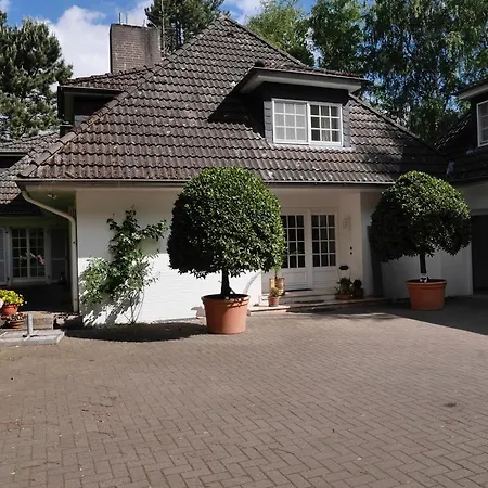 Kuekenkamp 3*